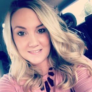 Meet your Posher, Stacie